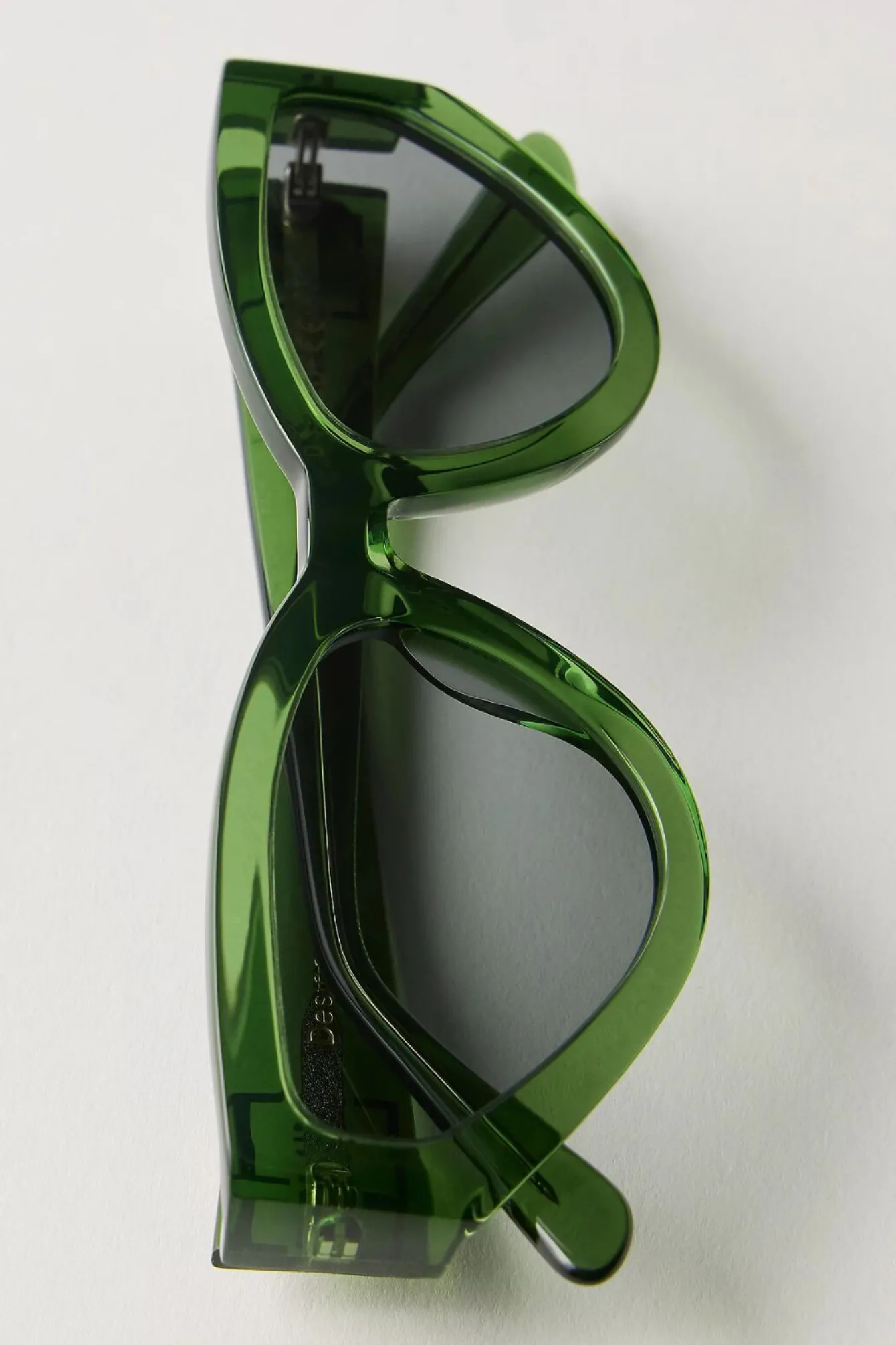 Nolita / Emerald